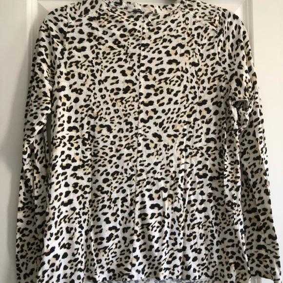 Banana Republic ladies top. - Picture 2 of 4